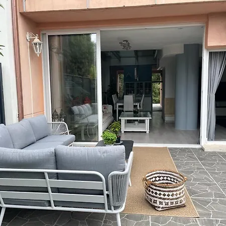 Linda Casa Cerca De Puerto Banus