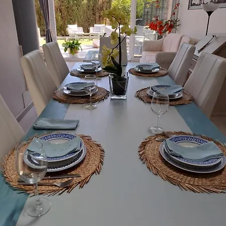 Linda Casa Cerca De Puerto Banus *